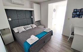 Anita Apartments